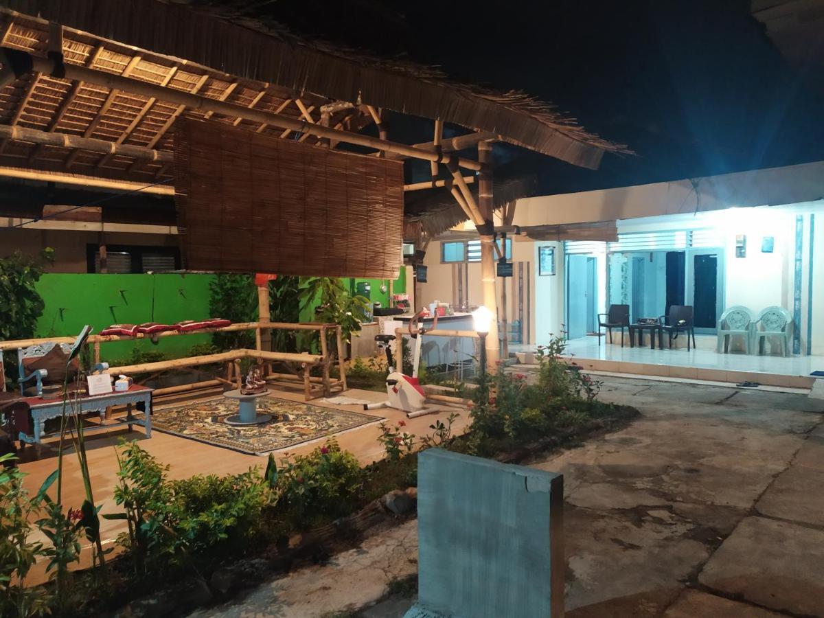 Robiu Homestay Banyuwangi  Zewnętrze zdjęcie