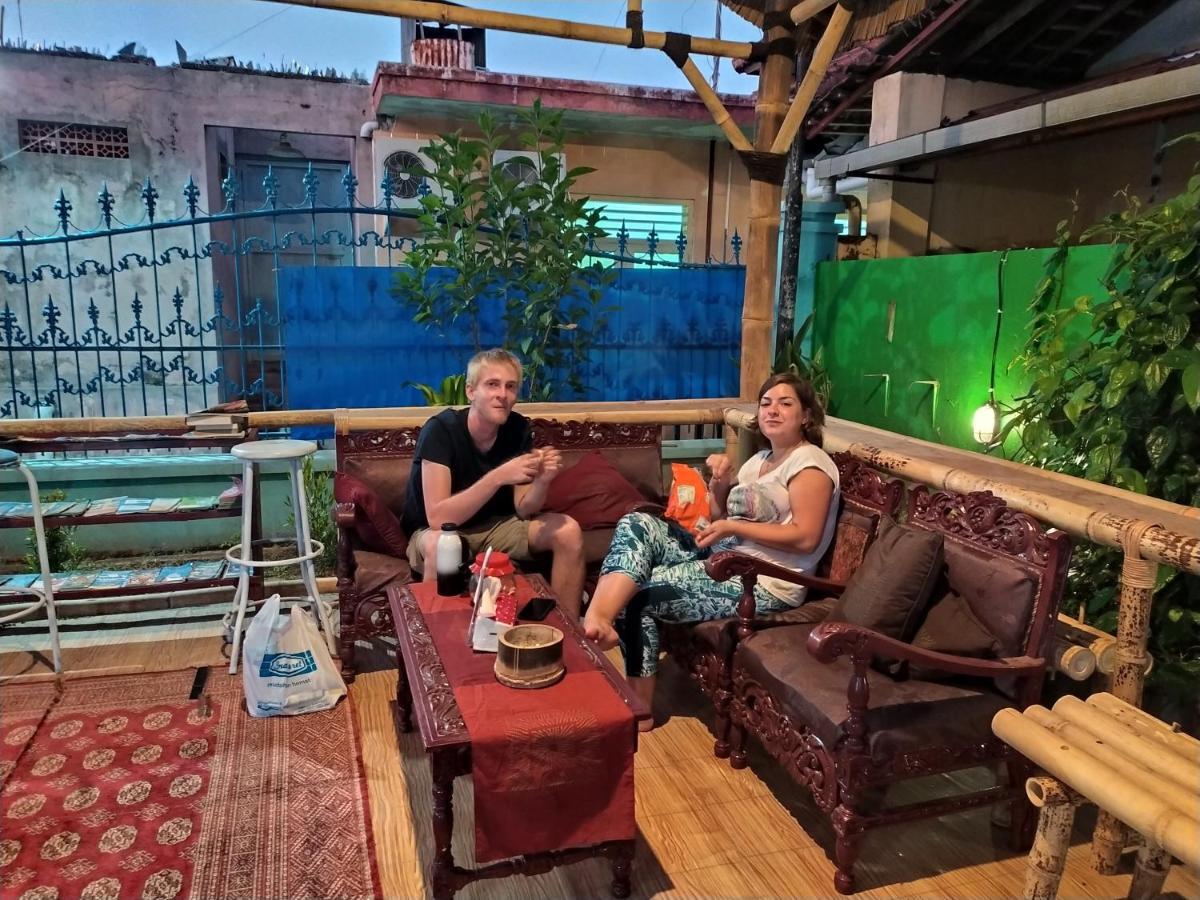 Robiu Homestay Banyuwangi  Zewnętrze zdjęcie