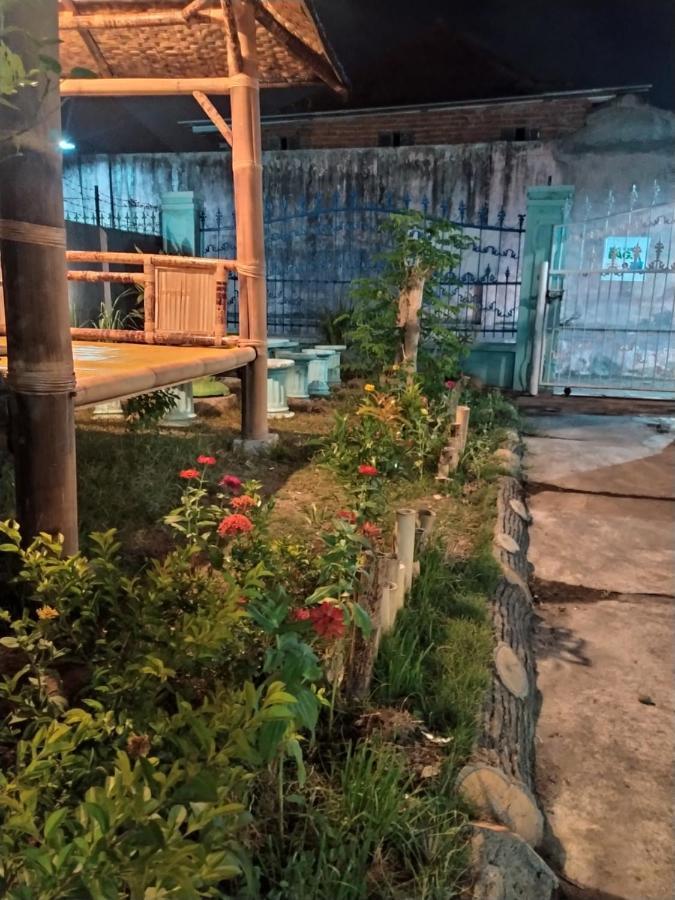 Robiu Homestay Banyuwangi  Zewnętrze zdjęcie